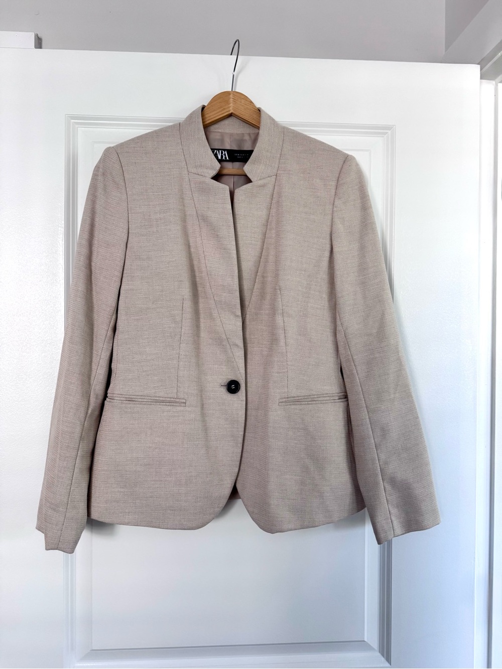Zara Beige Collarless Single-Button Blazer size 4